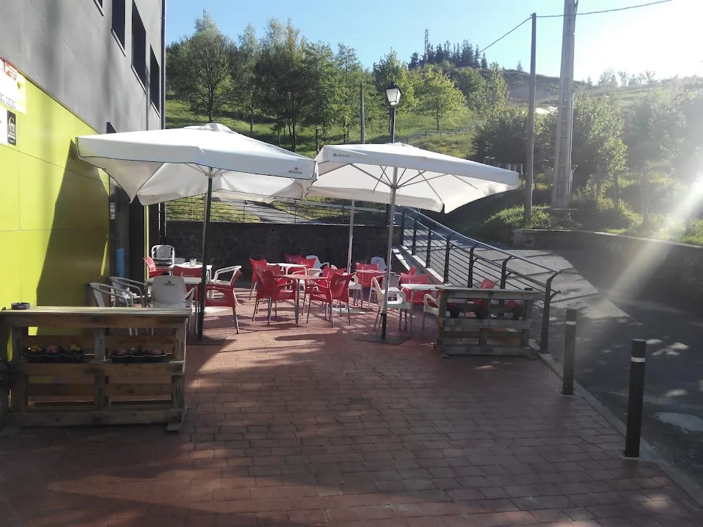 Topa Ostatua restaurant in Ezkio-Itsaso