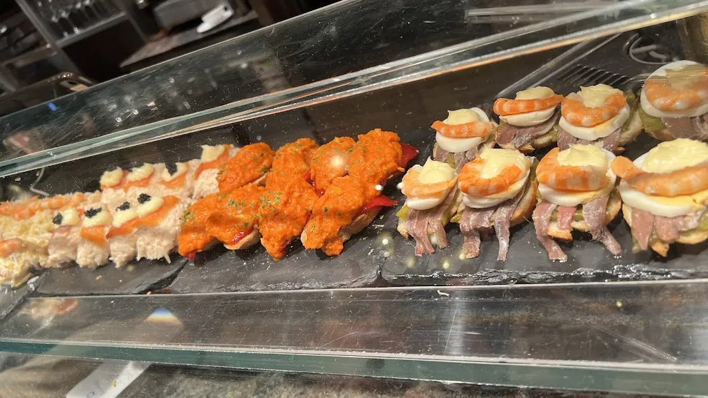 Mahdi Ramezani_Gandarias_Donostia-San Sebastián_review