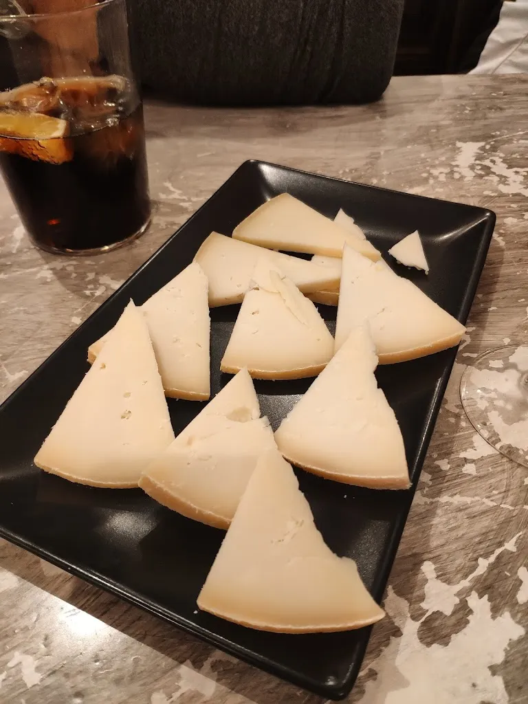 Xume taberna_Idiazabal_slider_image_2