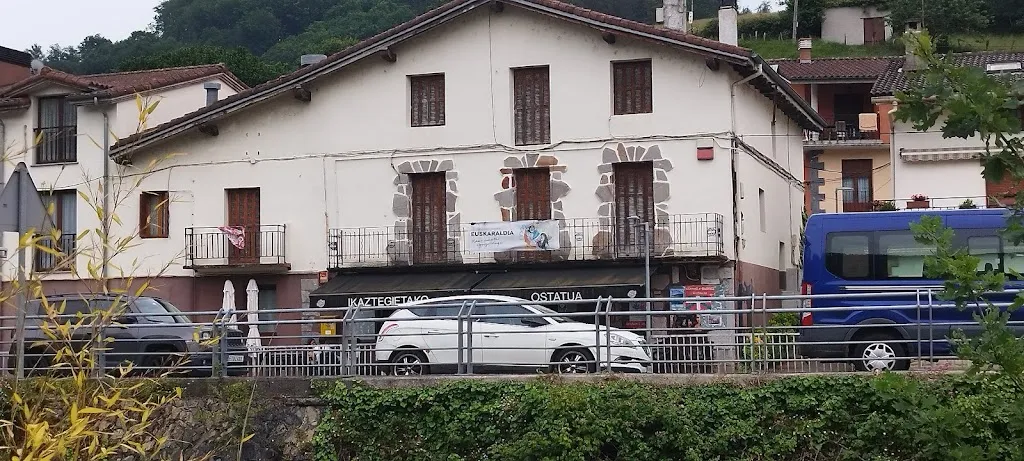 OSTATU Taberna - Jatetxea - Hostal_Ikaztegieta_slider_image_3