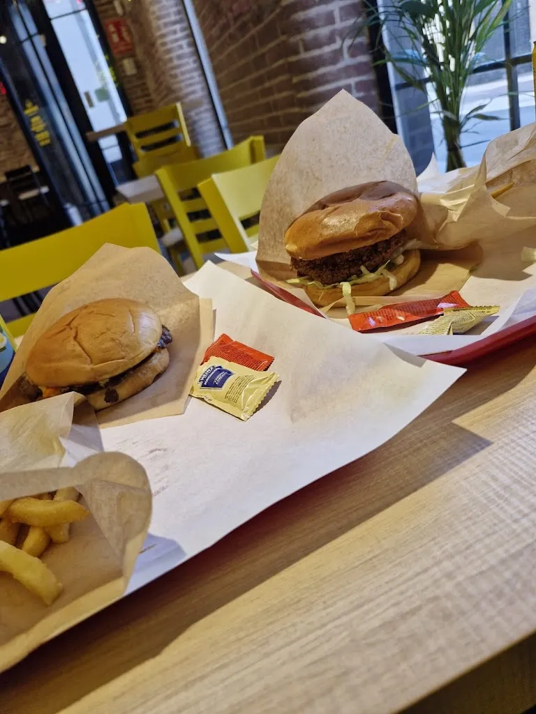 Menu_Halal Friends Burgers & Milkshakes_Baña A_image_9