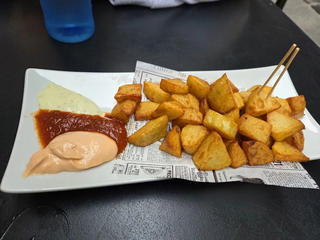 Itziar Uriarte_Xagu_Getaria_review