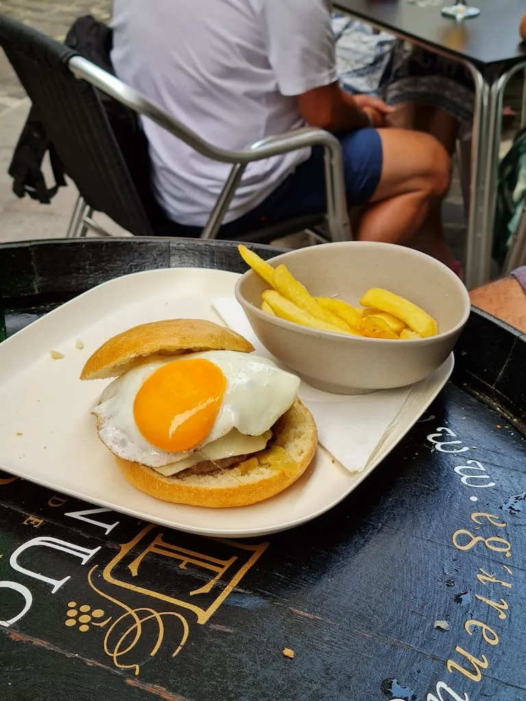 Xagu_Getaria_slider_image_2