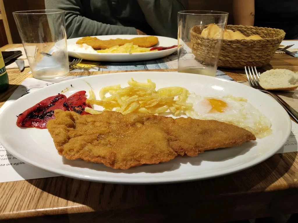 Irurako Ostatua_Irura_slider_image_3