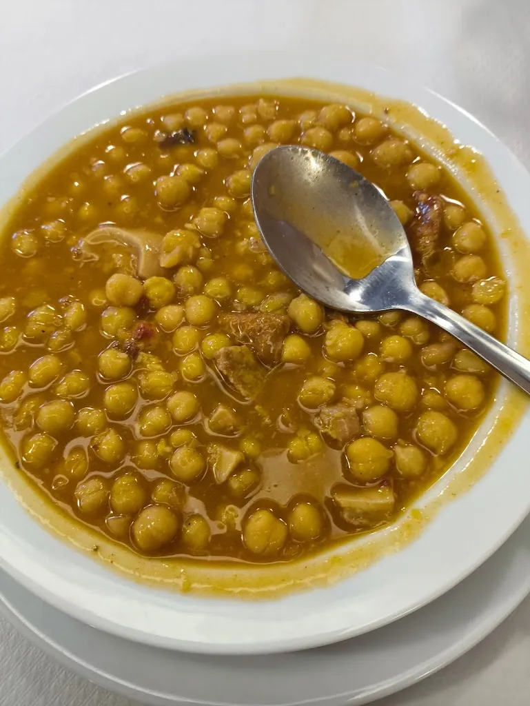 Oscar_La Encarnación_Hernani_review