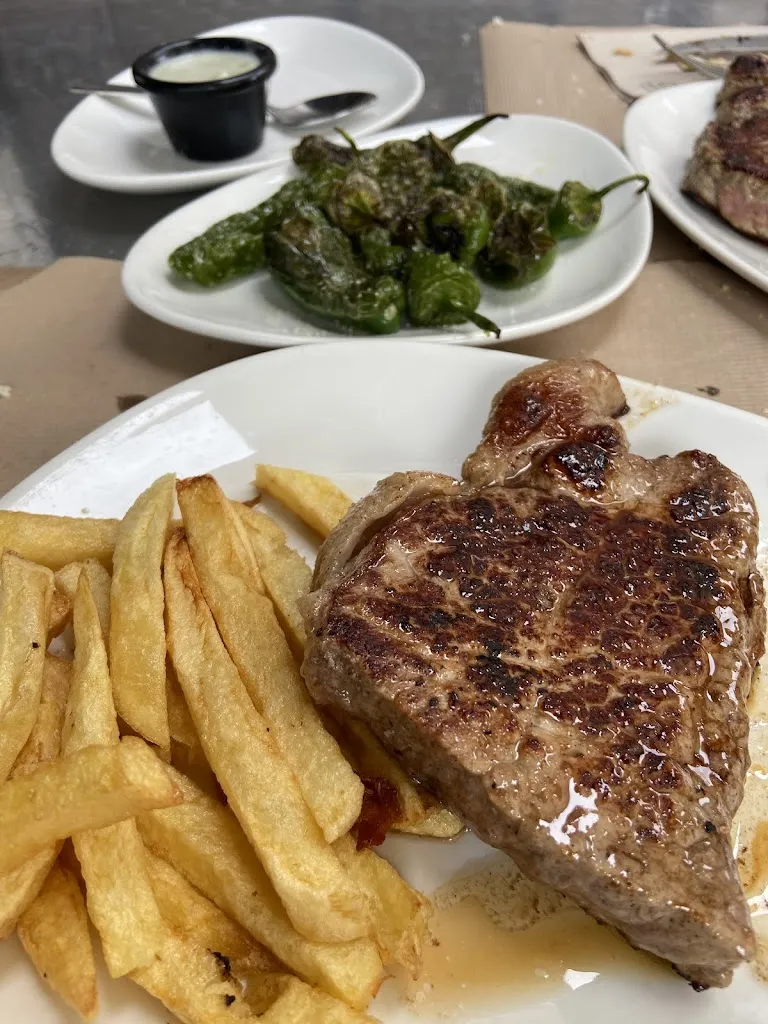 TAMER TABERNA_Hernani_slider_image_2