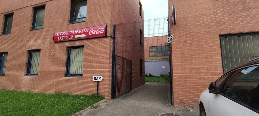 Benito Kamela_Artzai Taberna_Hernani_review