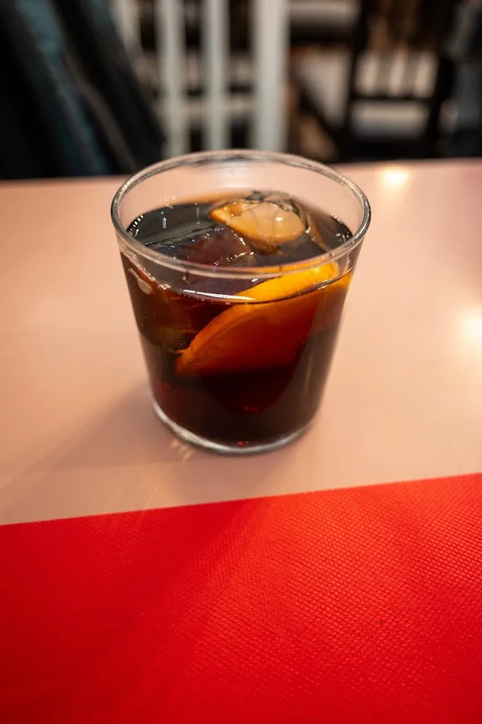 Nicolas Roussel_Restaurante Cafetería Nigola_Hernani_review