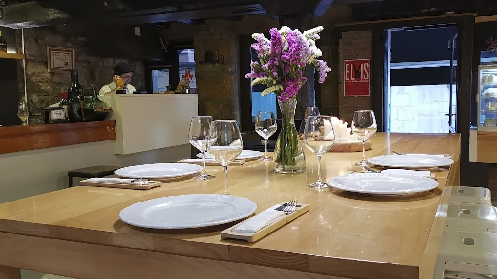 Gastroteka Danontzat restaurant in Hondarribia