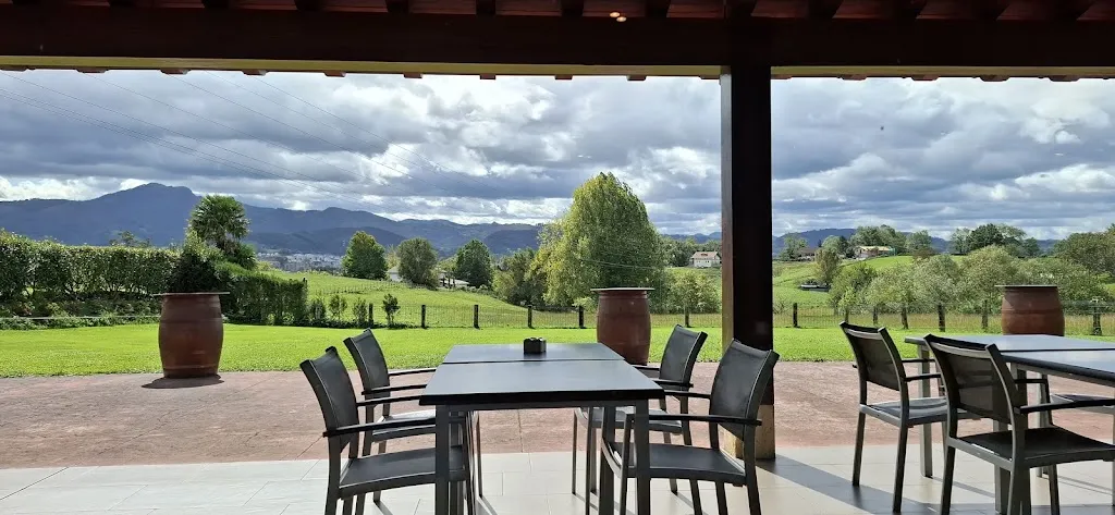 Laia Erretegia Jatetxea_Hondarribia_slider_image_1