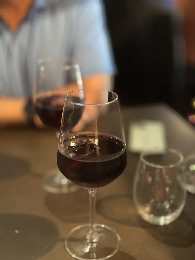 Maggie Mitchell_Sebastián_Hondarribia_review