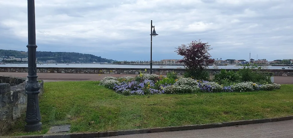 Chris HJ_Marisquería Urdín_Hondarribia_review