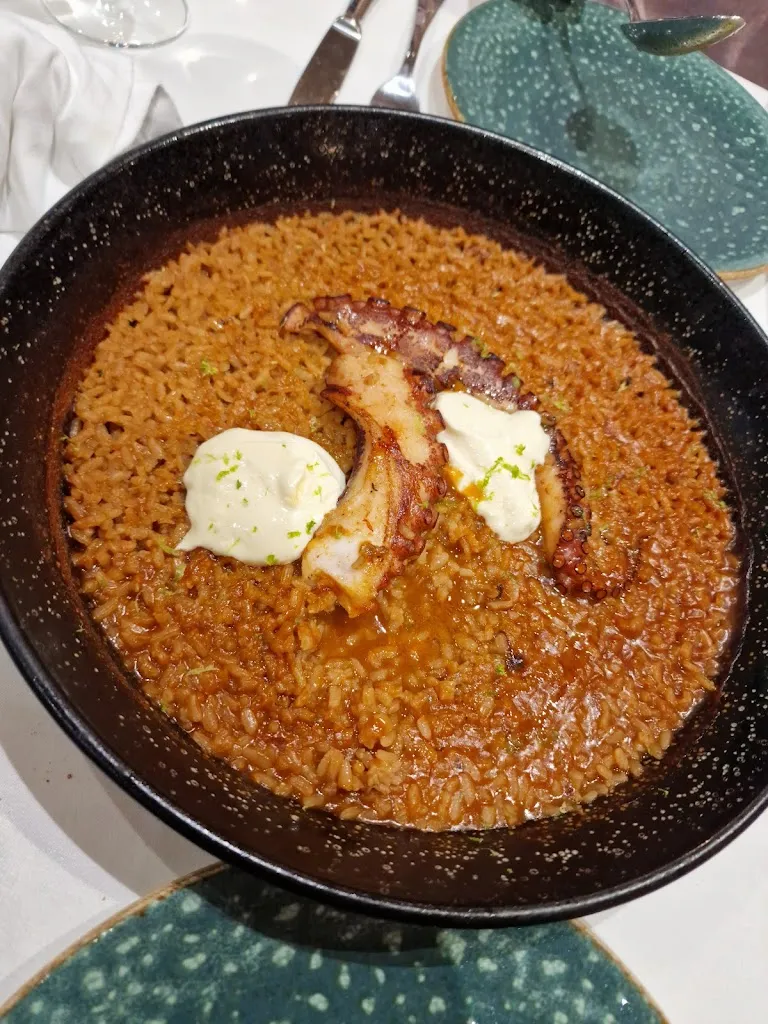 David “David” Martín-Francés_Sugarri_Hondarribia_recensione