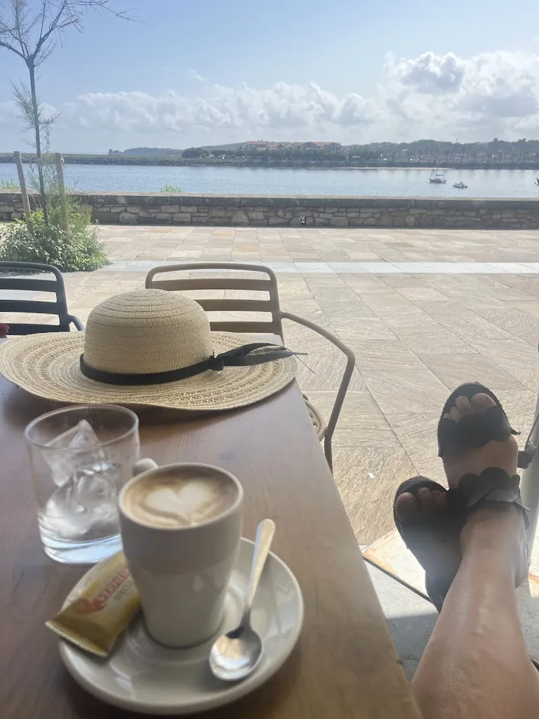 Irina Yakovienko_Kai Zaharra_Hondarribia_review