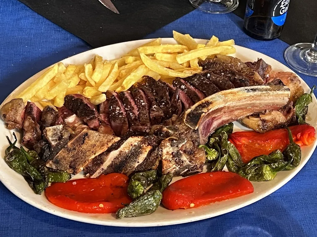 Sidrateka BIONDAR - asador y sidras_Hondarribia_slider_image_3