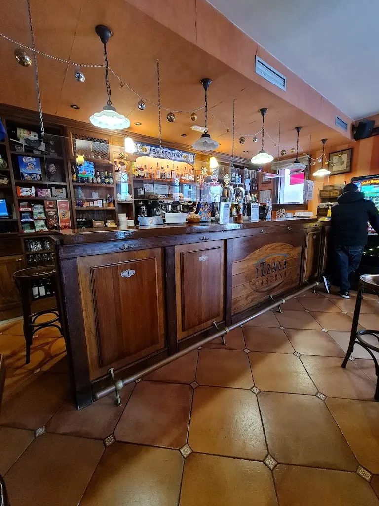 Itzala taberna_Lazkao_slider_image_3