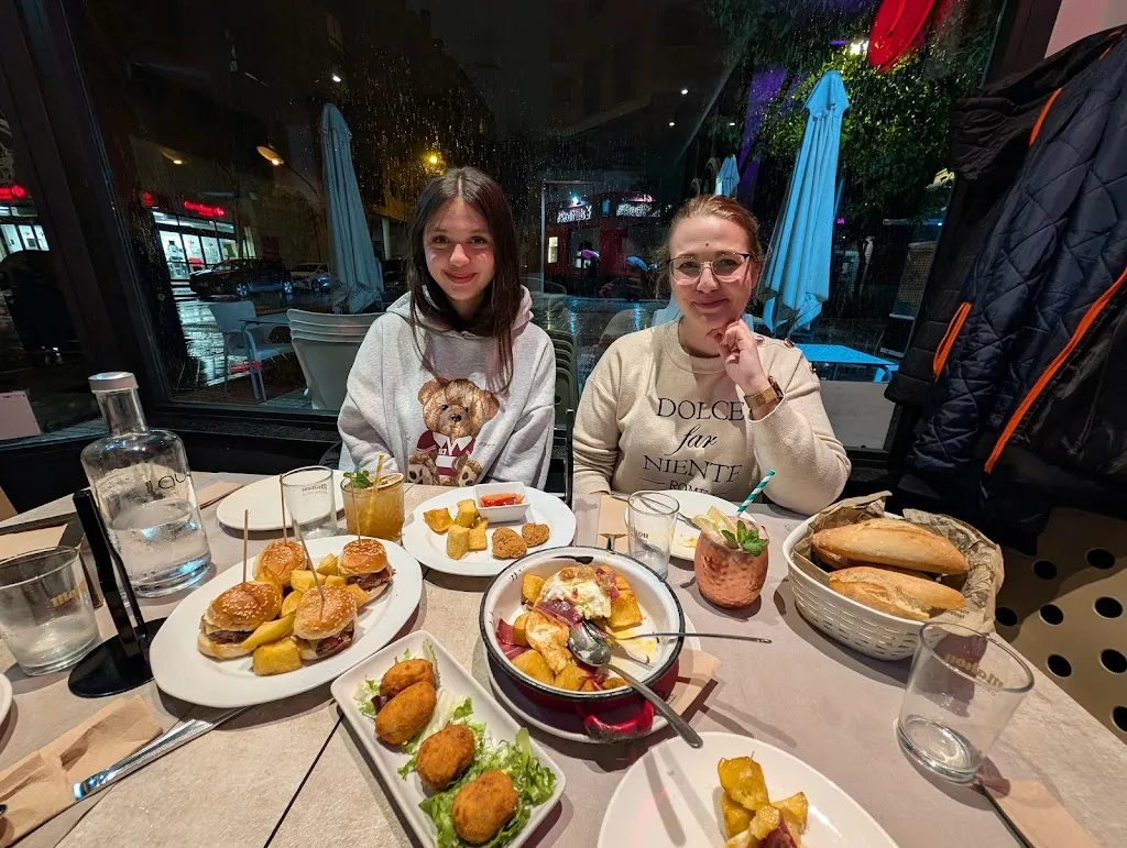 Łukasz (Sweeper)_Los Metales Bar & Kitchen_Legazpi_review