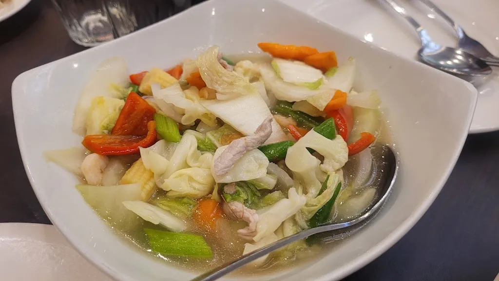 Francis Russel_Legazpi Four Seasons Restaurant_Legazpi_review