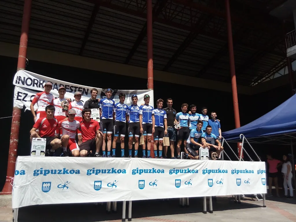 Jose Mari Ibañez Soria_Ezkizu_Legorreta_review