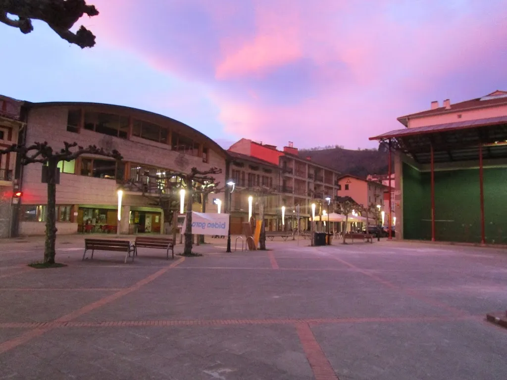 Ezkizu_Legorreta_slider_image_3