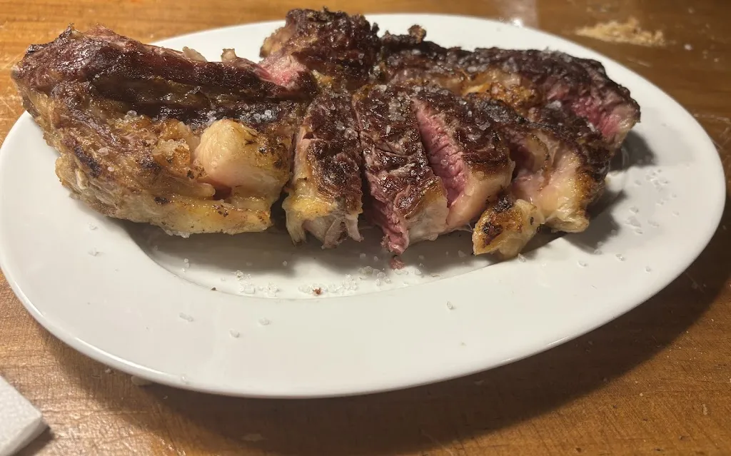 zehra karacaoğlu_Sidrería Aulia_Legorreta_review