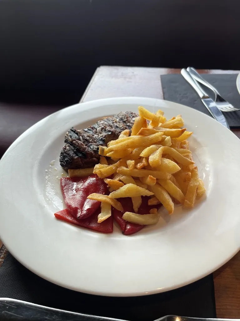 Sergii Podoliuk_Café Irún_Irun_recensione