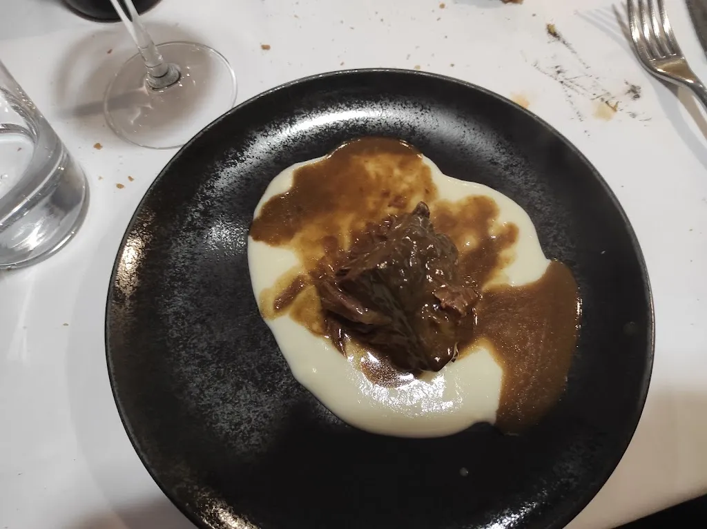 Mutiloa Ostatua_Mutiloa_slider_image_2