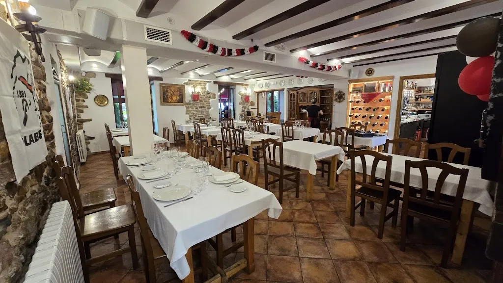 Estebenea Taberna ristorante a Olaberria
