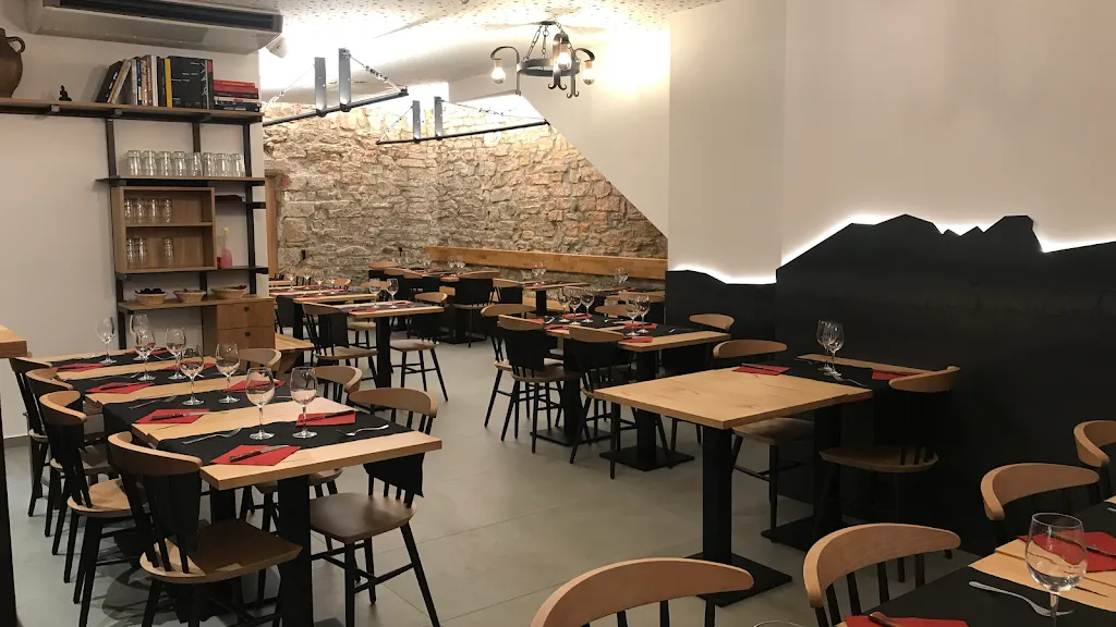 Gaztelu Ostatua Errenteria restaurant in Errenteria