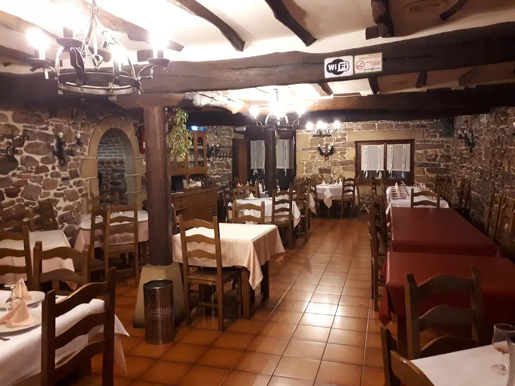 OLAIZOLA Jatetxea restaurant in Oiartzun
