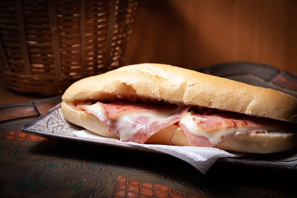 Bar Teleclub_Adsubia_slider_image_3