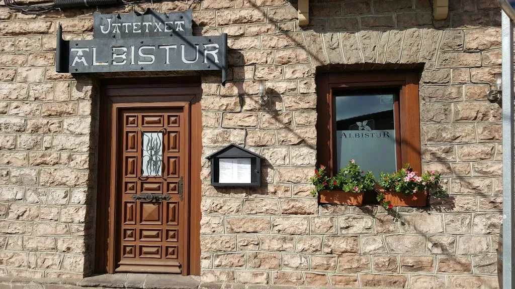 Albistur Jatetxea restaurant in Oiartzun