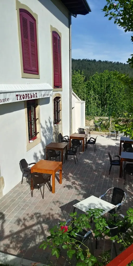 Txopekua Jatetxea restaurant in Oñati