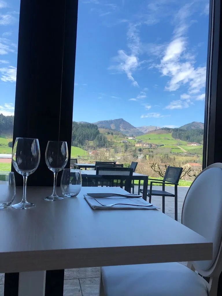 Restaurante @ Torre Zumeltzegi restaurant in Oñati