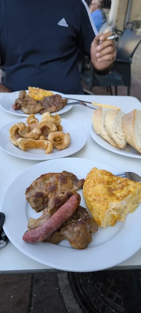 Joaquín Sandoval Martínez_Restaurante Casa Marce_Yeste_review