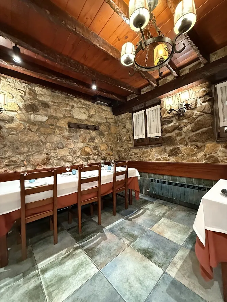 Asador Patxikuenea Erretegia restaurant in Lezo
