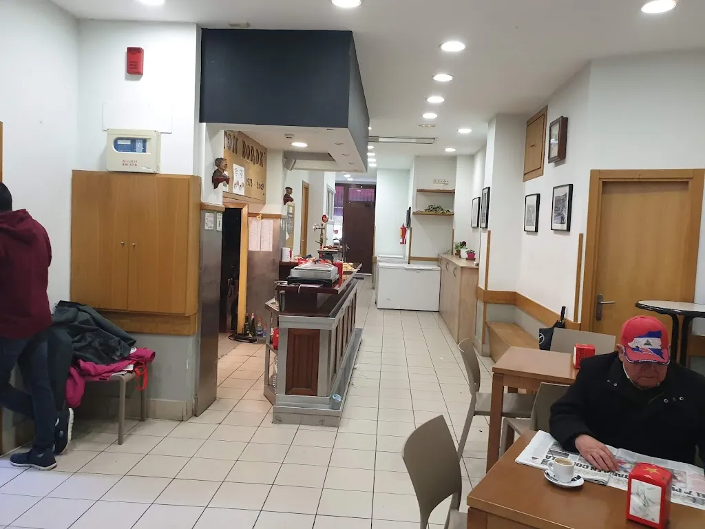 Aiton Borda taberna restaurant in Lezo