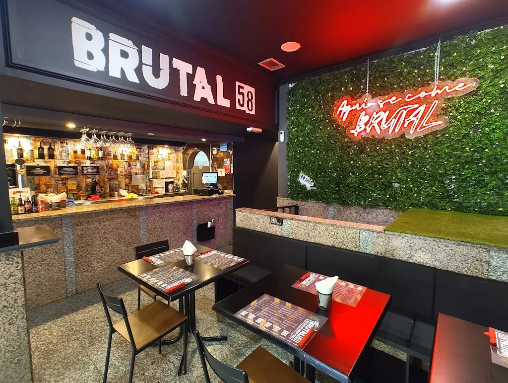 Brutal58 restaurant in Segura
