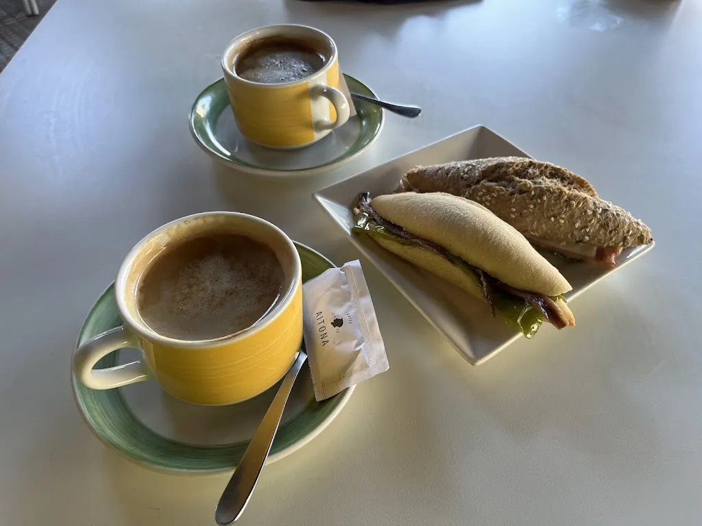 Simon Round_Arkaitz Taberna_Orio_review