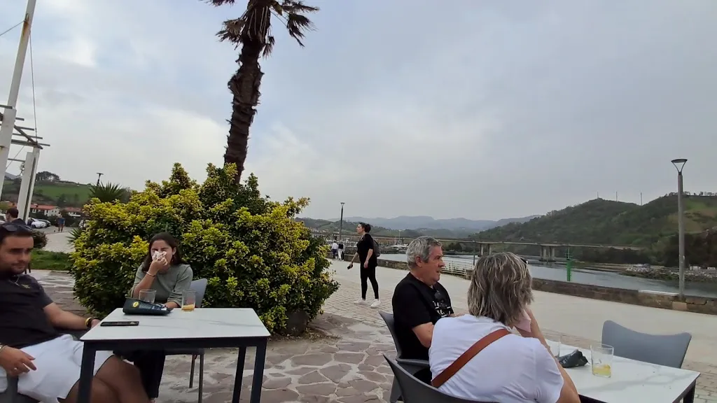 Orioko Barra Jatetxea_Orio_slider_image_2