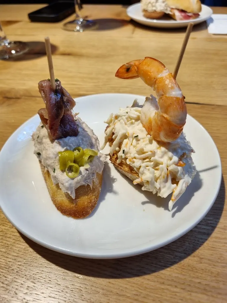 Elżbieta Wanat_Mirotza Taberna_Orio_review