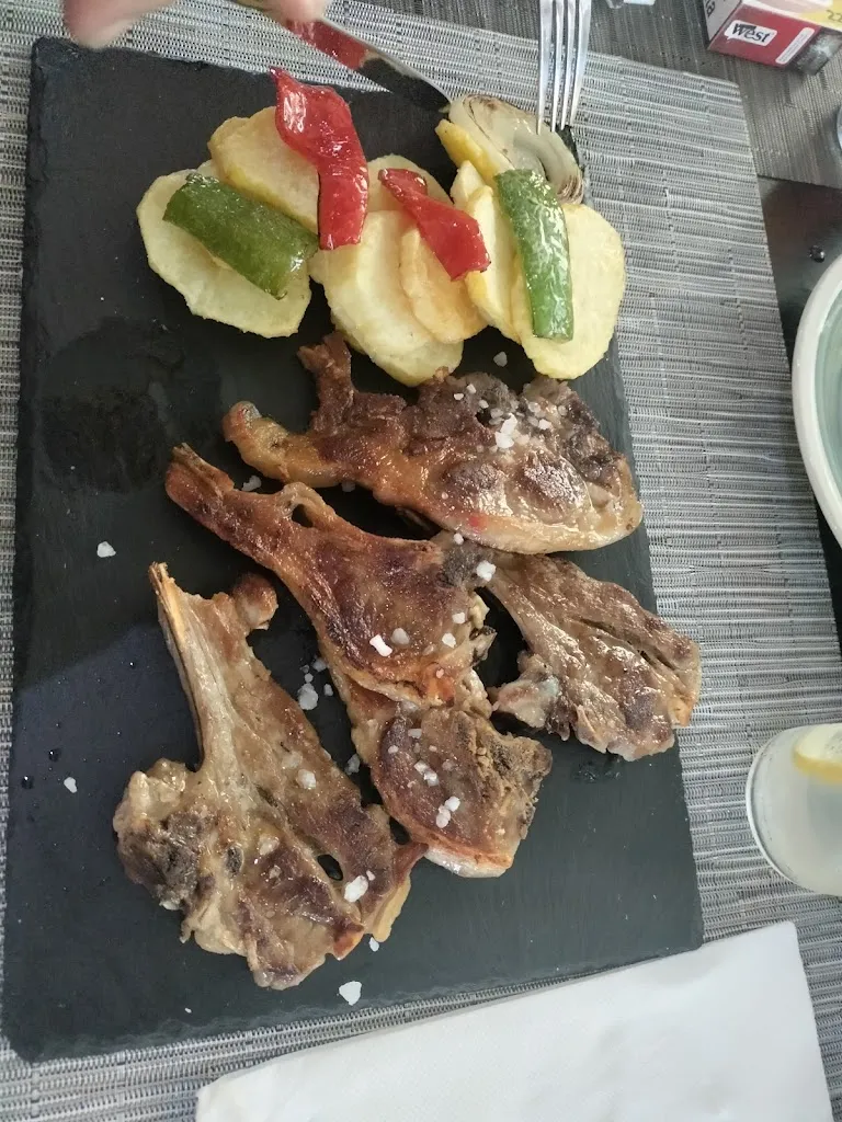 DAVID SAN-ELOY_Restaurante Tía María_Viveros_review