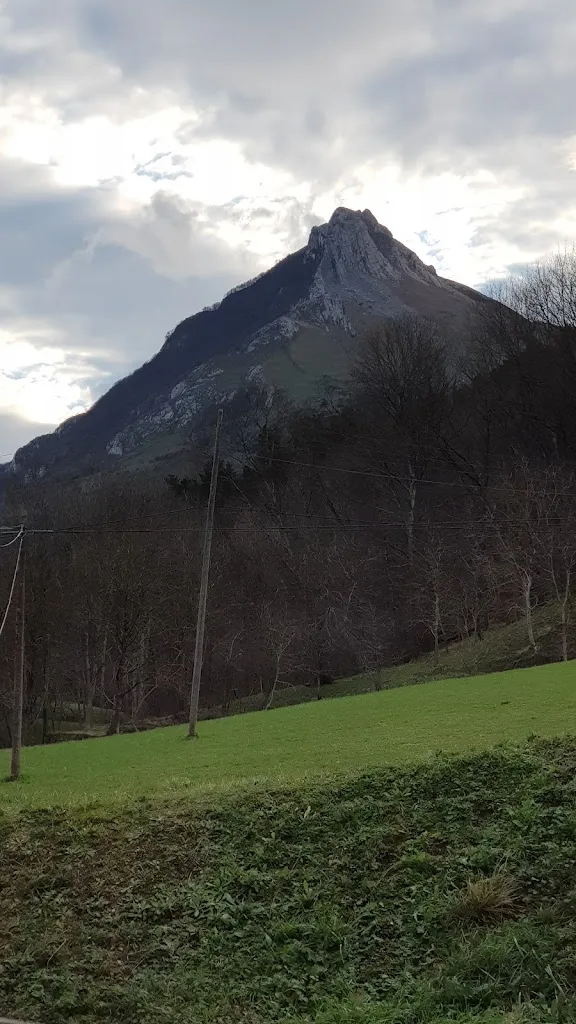 Victor Manuel Pérez_KIXKURGUNE_Zaldibia_review