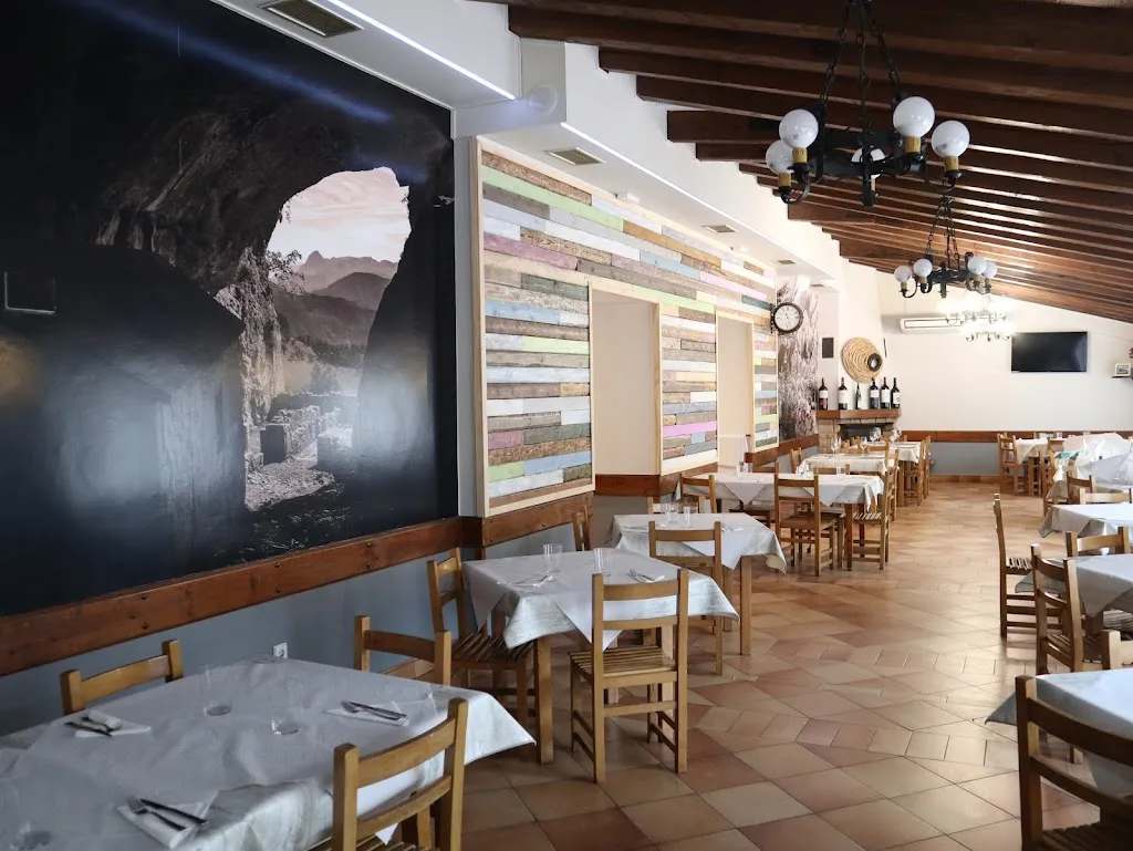 Ostatu Zegama_Zegama_slider_image_1