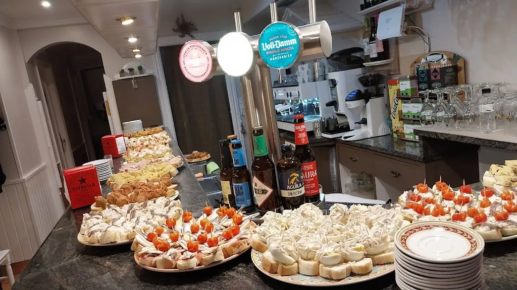 Aizkorpe Taberna_Zegama_slider_image_2