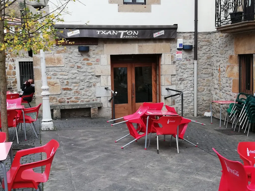Txanton restaurant in Zegama