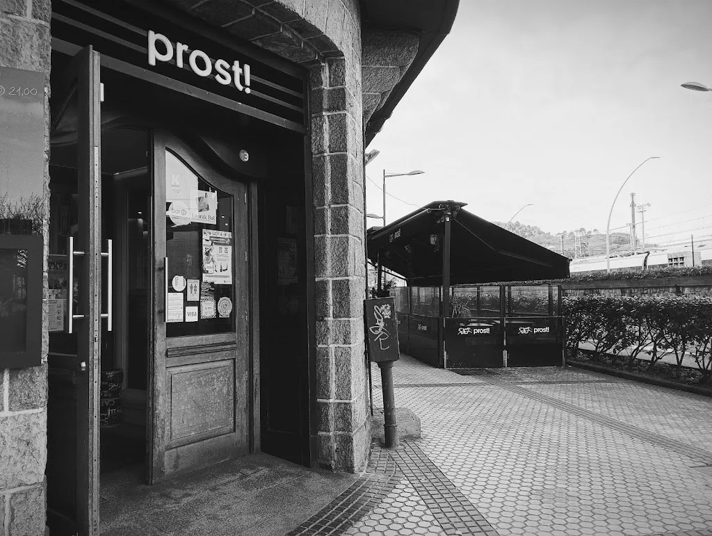 PROST BAT restaurant in Pasaia