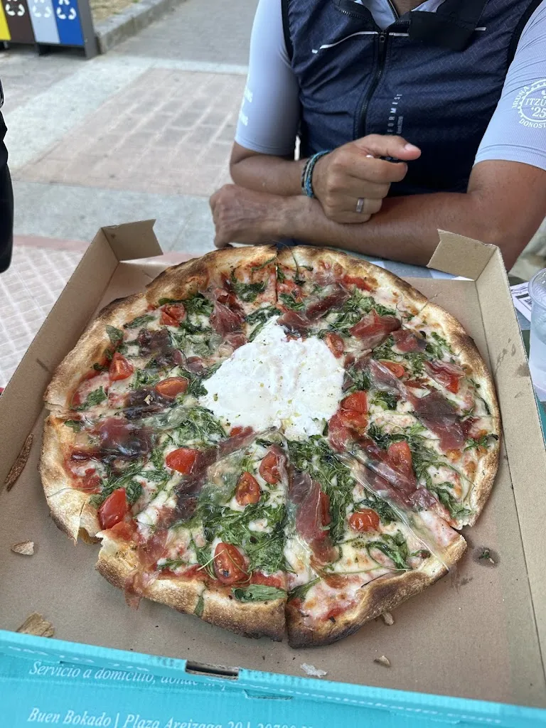 Miquel Rosello Chertó_Buen Bokado comida para llevar_Urretxu_recensione