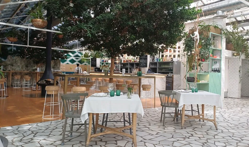 Restaurante El Invernadero de Los Peñotes_Viveros_slider_image_1