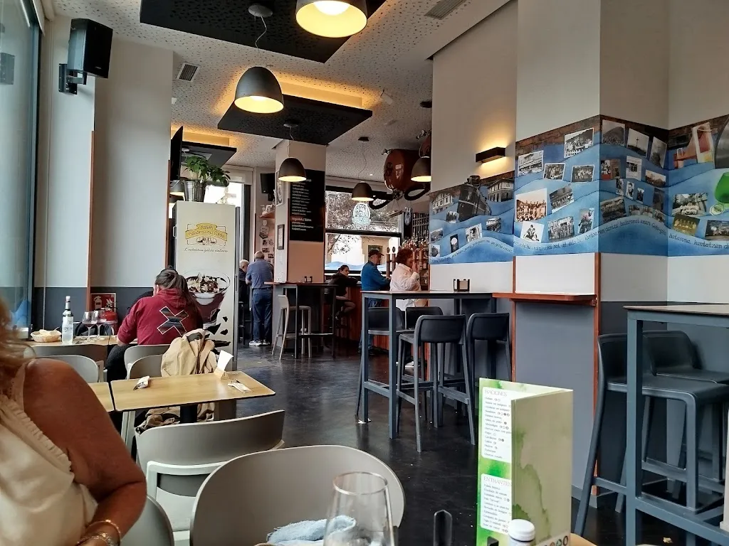 Urzubi Taberna_Urretxu_slider_image_2